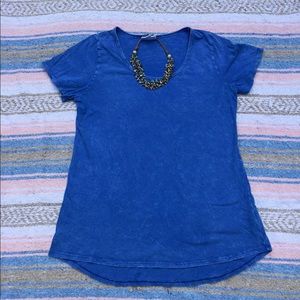 Lularoe Classic Tee 💙 ☀️sale2/$15☀️